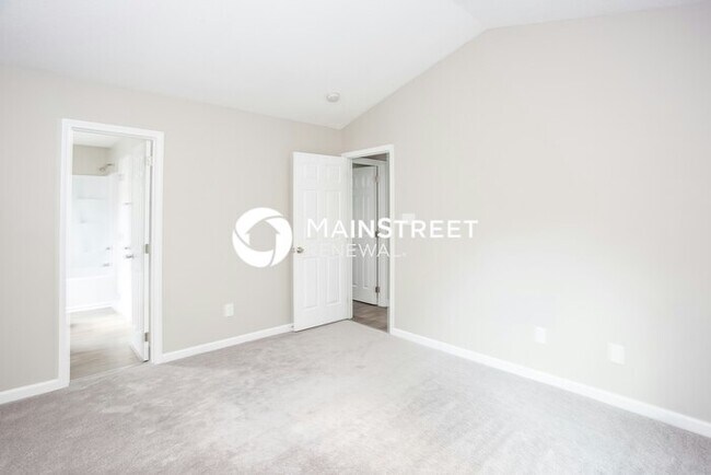 Building Photo - 4 Bedroom Pet-Friendly Home in Charlotte, ...
