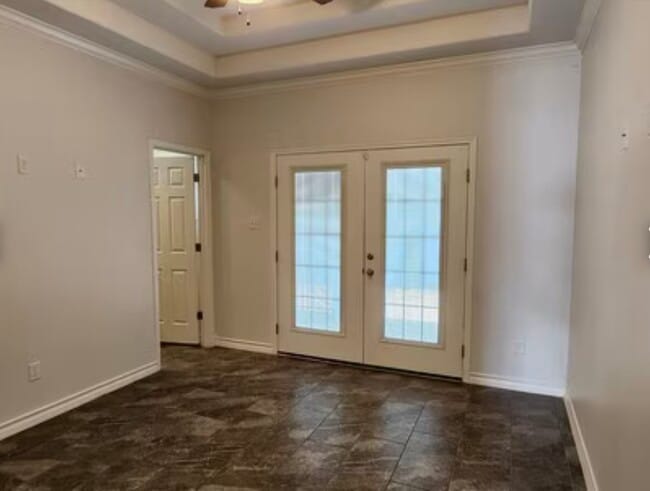 Building Photo - 615 O'Kane St