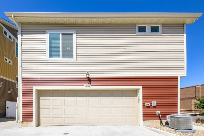 Building Photo - 18572 47th Dr