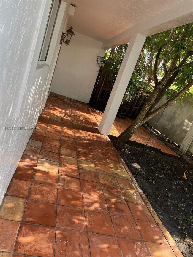 Building Photo - 202 NE 211th Terrace