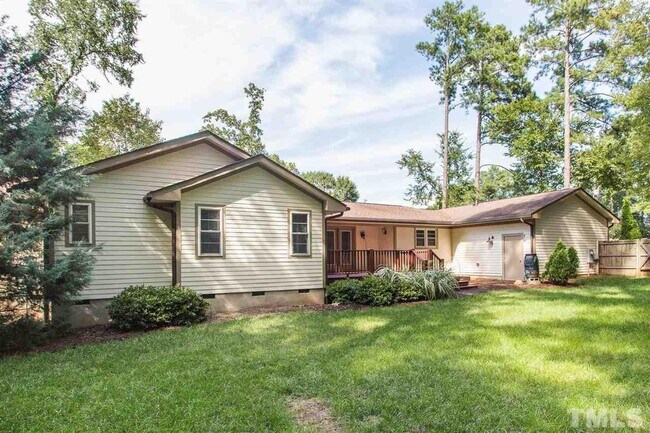 Building Photo - Gorgeous 4 Bedroom Ranch Home, Near Mordecai/Oakwood Neighborhoods, Premium Finishes, Fenced Back...