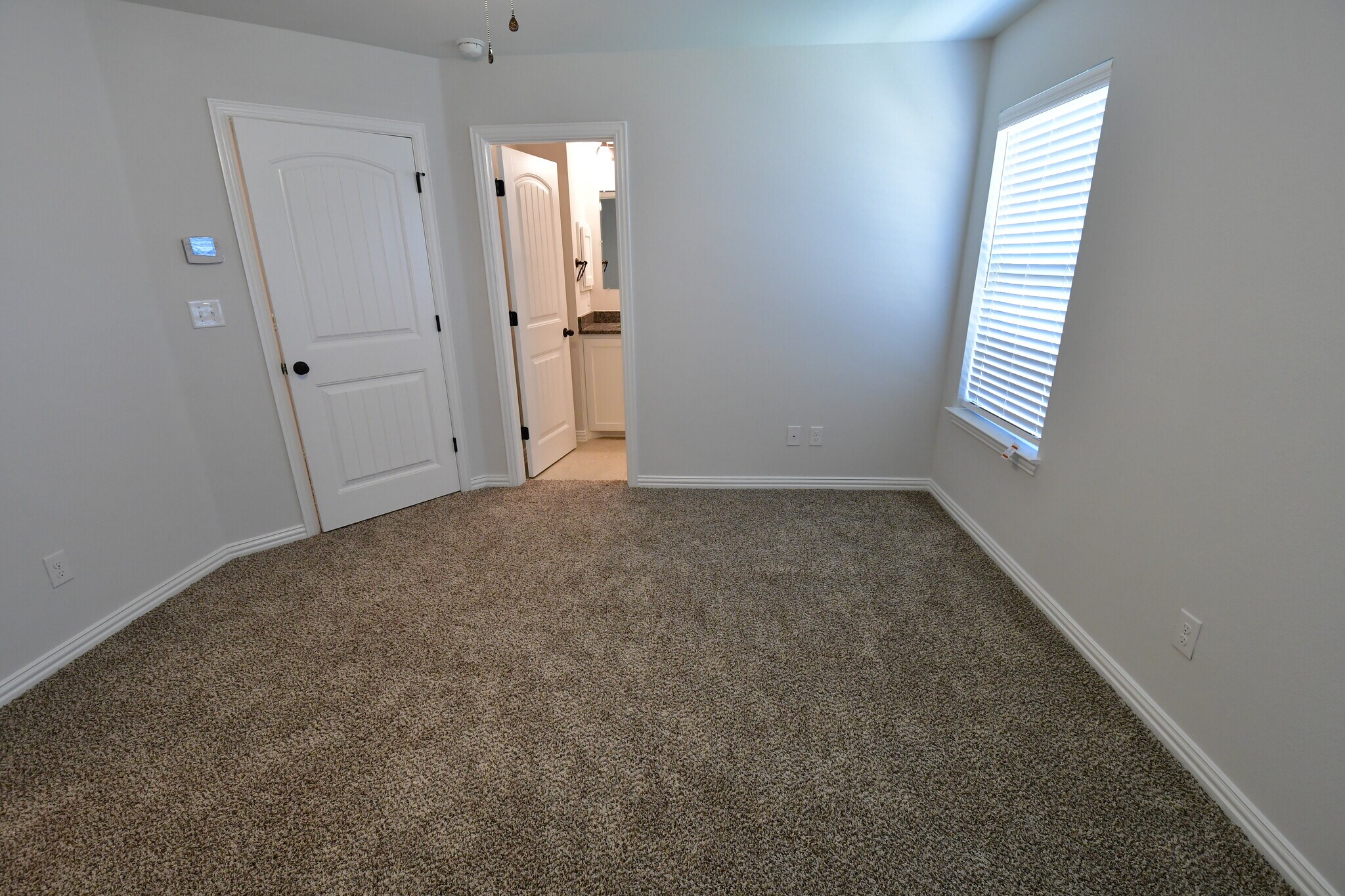 Building Photo - 213 W Forest Ave