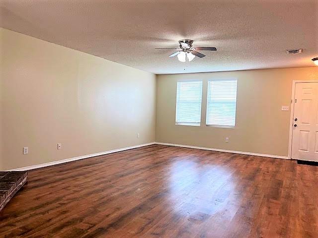 Building Photo - 714 Kinston Ct