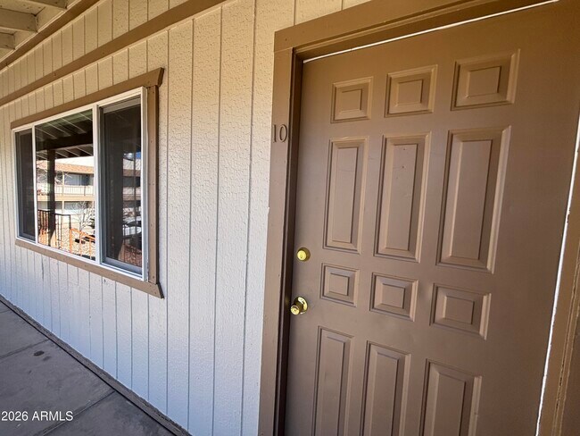 Building Photo - 1200 Lanny Ave