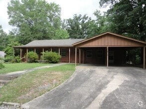 Building Photo - 7812 Westwood Ave