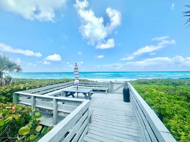 Building Photo - 420 Celestial Way