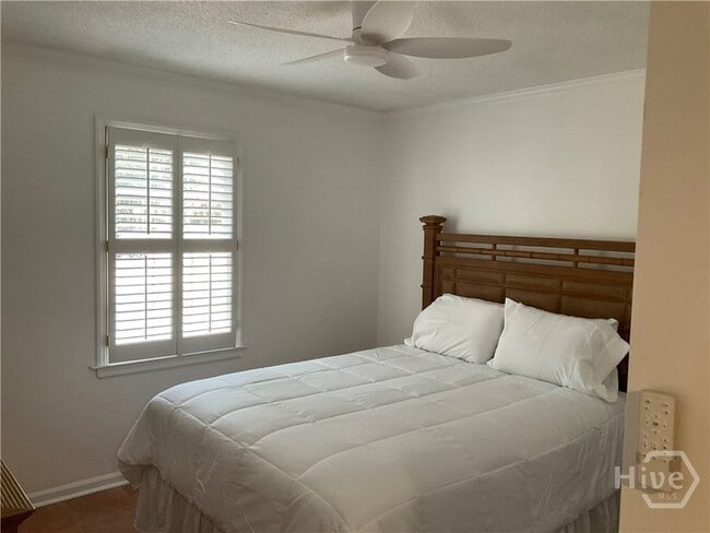 Building Photo - 902 Penn Waller Rd