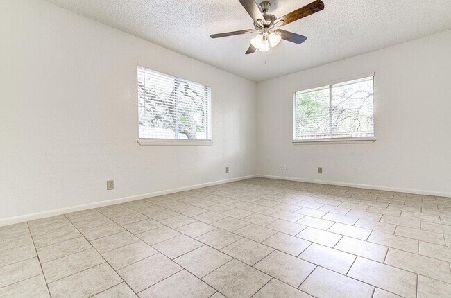 Building Photo - 3603 Rocky Hollow Trail
