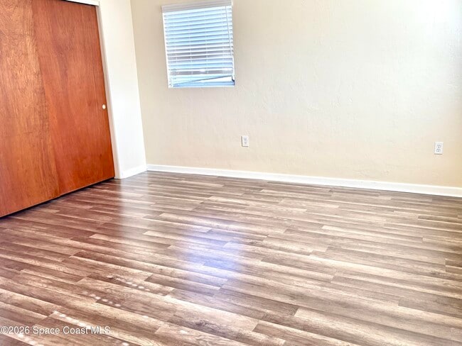 Building Photo - 19 Orange Ave