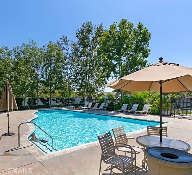 Building Photo - 41 Paseo Vespertino