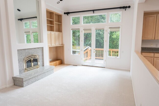 Building Photo - 4bd/3.75ba