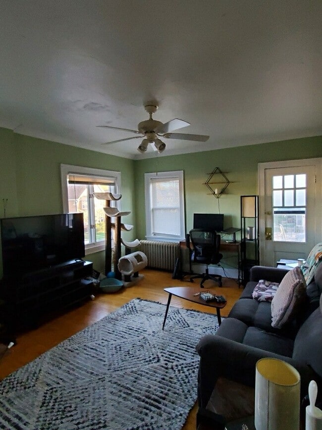 5926 W Vliet St 5926 W Vliet St Milwaukee WI 53208 Apartment Finder