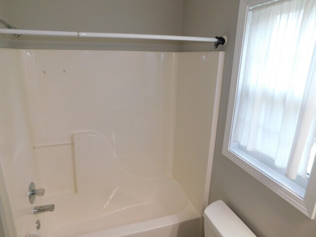 Building Photo - 235 Harbor Landing Dr