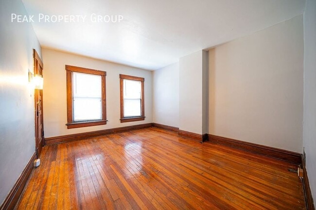Building Photo - 1122 Harrison Ave