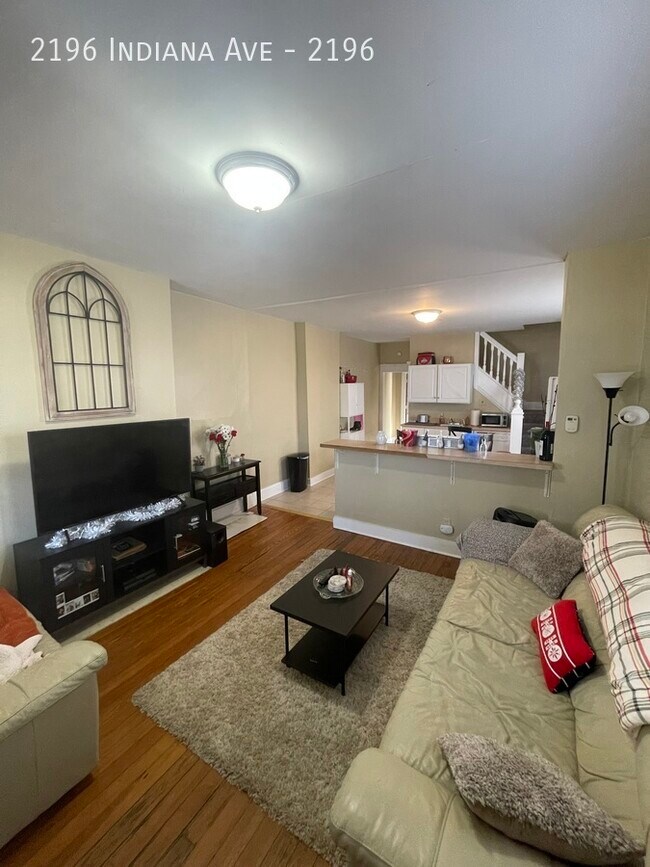 Spacious 4 bed near OSU Campus Available... 2196 Indiana Ave