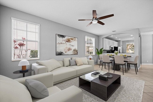 Building Photo - 647 Castle Dr