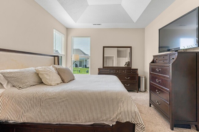 Building Photo - 220 Woodland Sky Dr