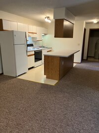 Building Photo - 803 Roundhouse Addition