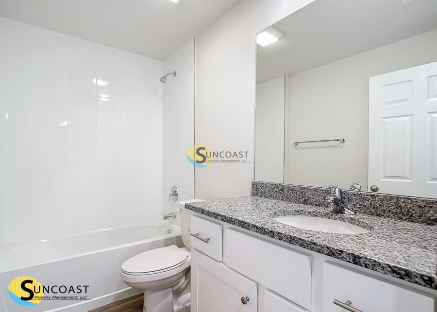 Building Photo - 109 E Harvard St