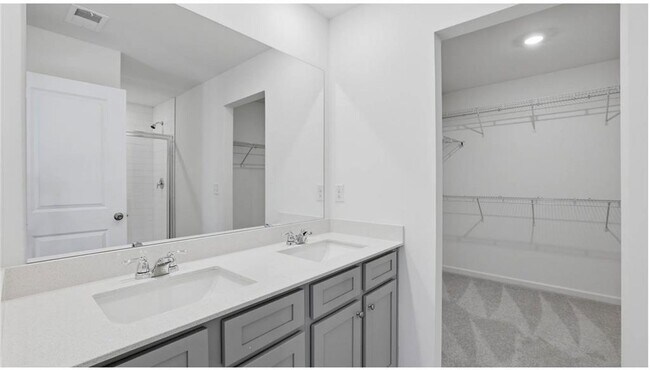 Building Photo - 129 Saddlebred Wy