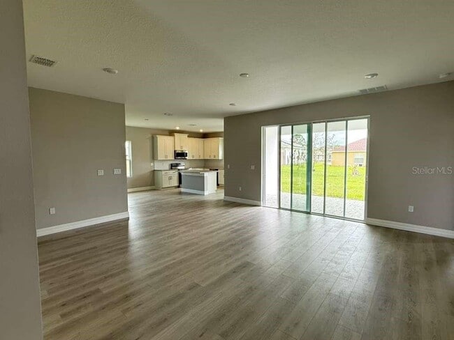 Building Photo - 438 Awin Cir SE