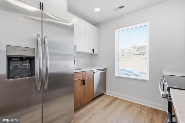 Building Photo - 29 Rocky Pool Ln