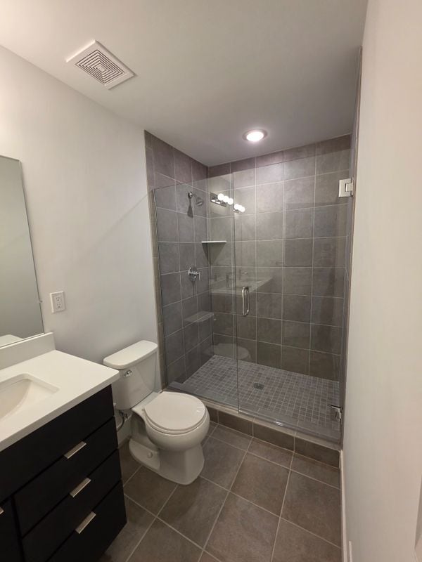 Building Photo - 3610 Trumbull
