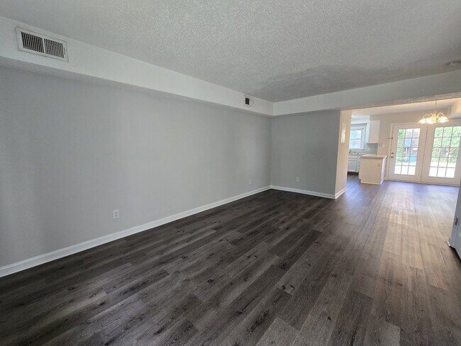 Building Photo - 4812 Blue Bird Ct
