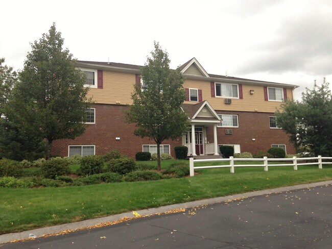 Building Photo - 3951 Brown Ave