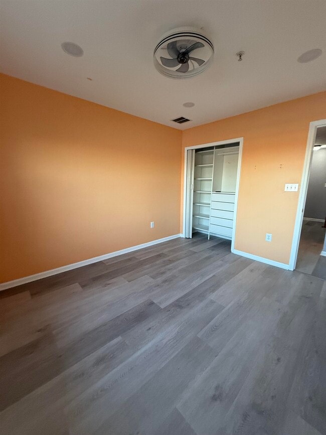 Building Photo - 76 Lyon Ct