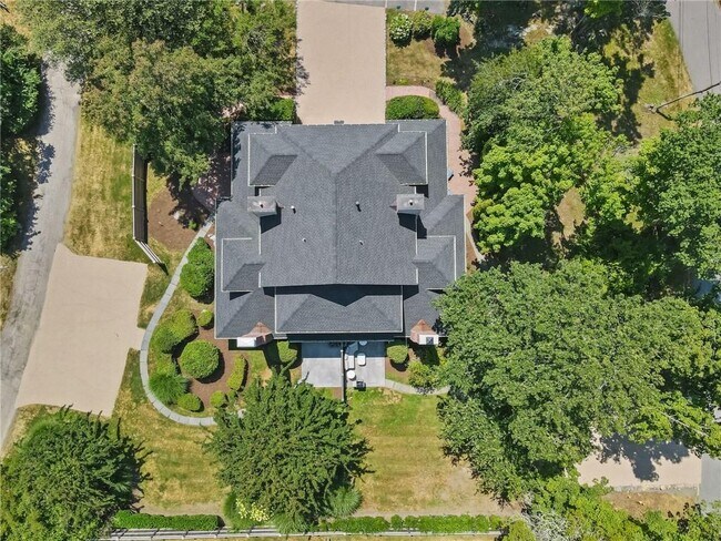 Building Photo - 112 Harrison Ave