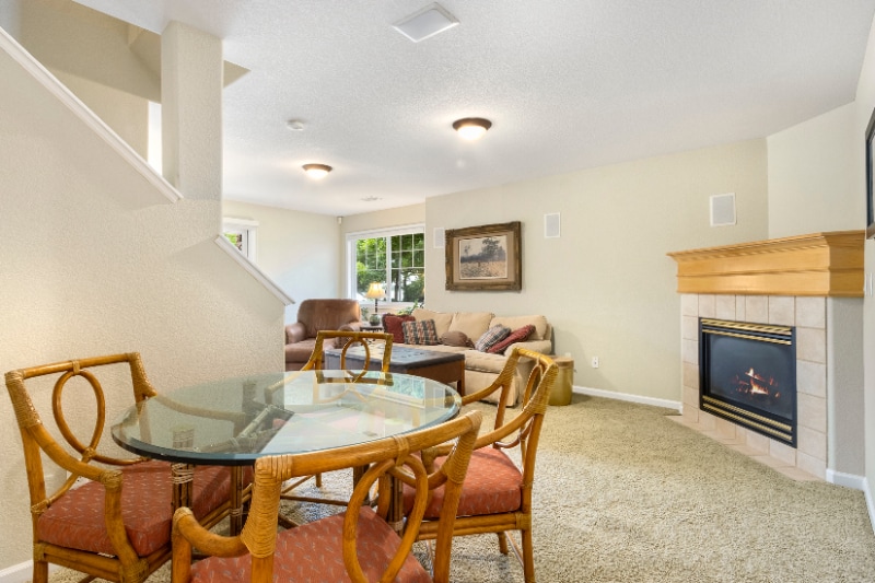 Building Photo - 4918 Valley Oak Dr