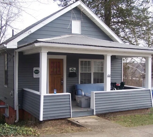 Building Photo - 44 Mound St