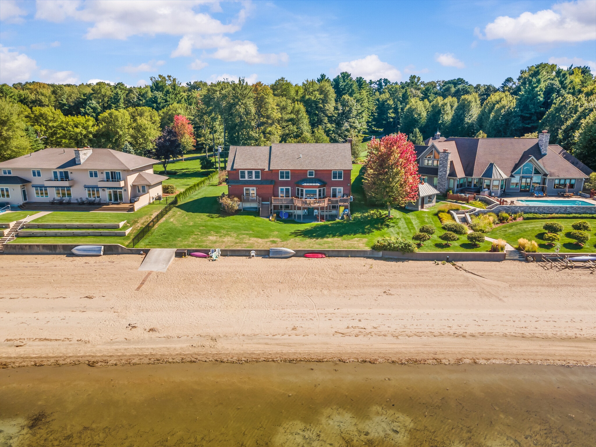 Building Photo - 185 Thayer Bay Rd