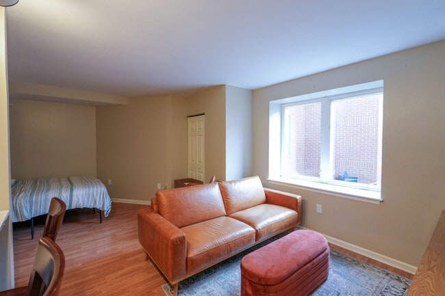 Building Photo - Old City Charmer Historic Building