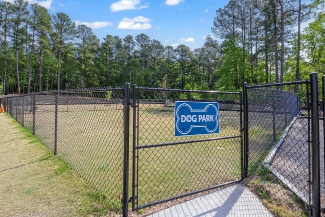 Building Photo - 1017 Fitchie Pl