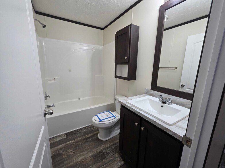 Building Photo - 3727 Birch St