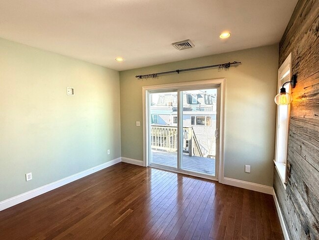 Building Photo - 4 Woodworth St