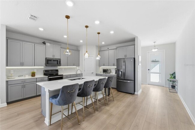 Building Photo - 9014 Pinch Shot Dr