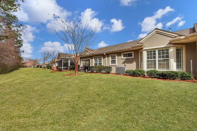 Building Photo - "213 Landing Lane - Charming 2-Bed, 2-Bath with Den and Sun Room Home, 1,550 Sq Ft of Comfort in ...