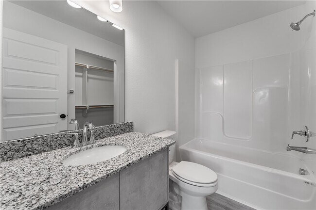 Building Photo - 840 Boardwalk Ave