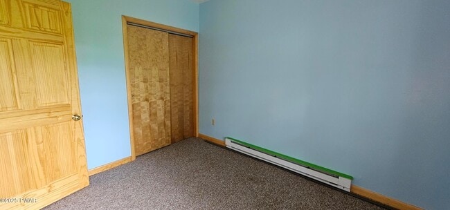 Building Photo - 453 Ridge Ave