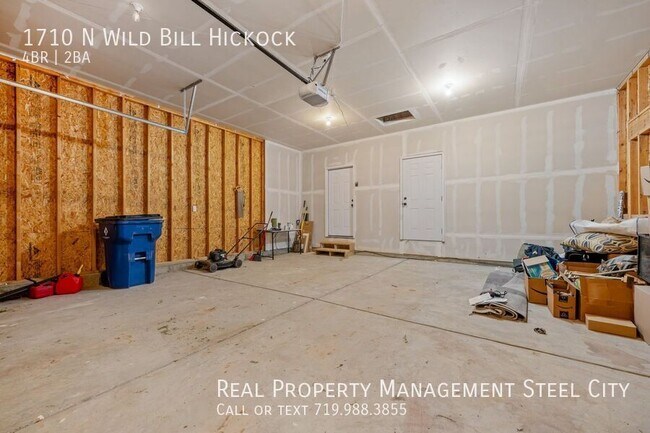 Building Photo - 1710 N Wild Bill Hickock Dr