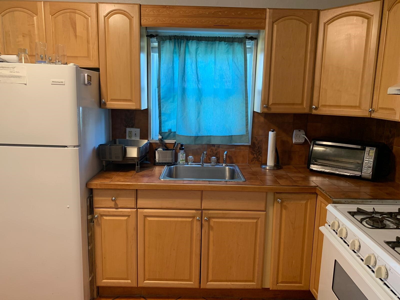 Kitchen - 30 Murdock St