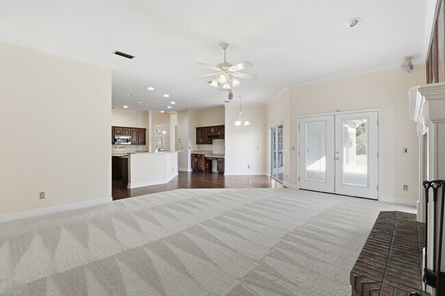 Building Photo - Ivy Park Brick Home 4 bedroom 3 1/2 baths