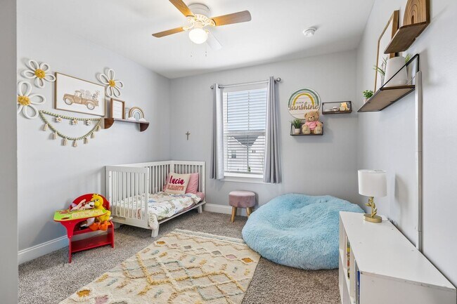 Building Photo - Beautifully maintained and now available as a rental for the very first time!