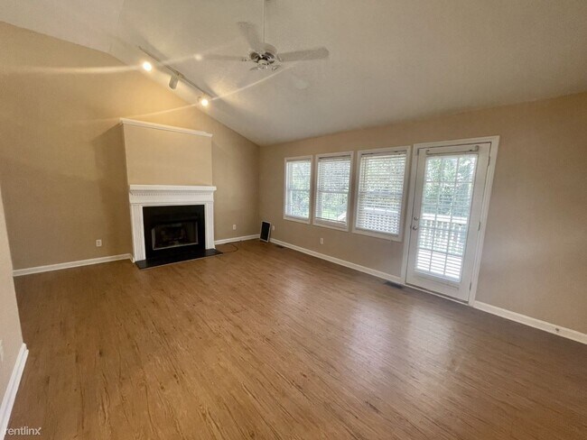 Building Photo - 3 br, 2 bath House - 3353 Neptune Dr