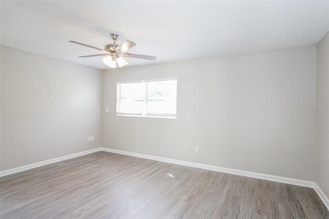 Building Photo - 1729 Dooley Ln