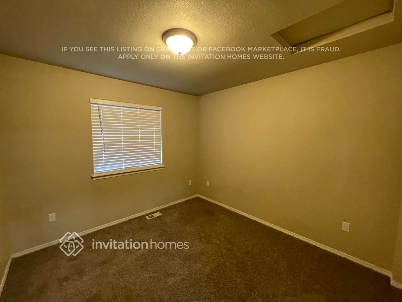 Building Photo - 7420 46th Pl NE