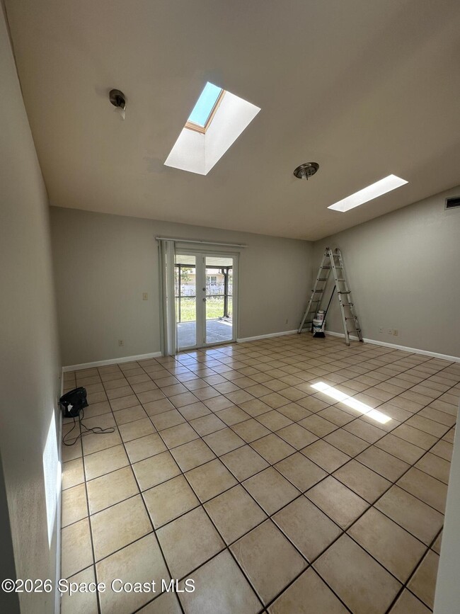 Building Photo - 1100 Ipswich St NW